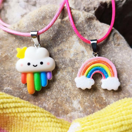 Colliers arc en ciel, deux modèles