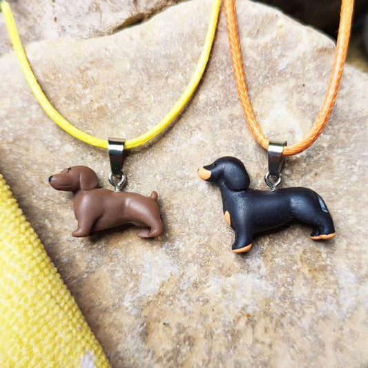 Colliers chiens teckel noir et marron kawaii