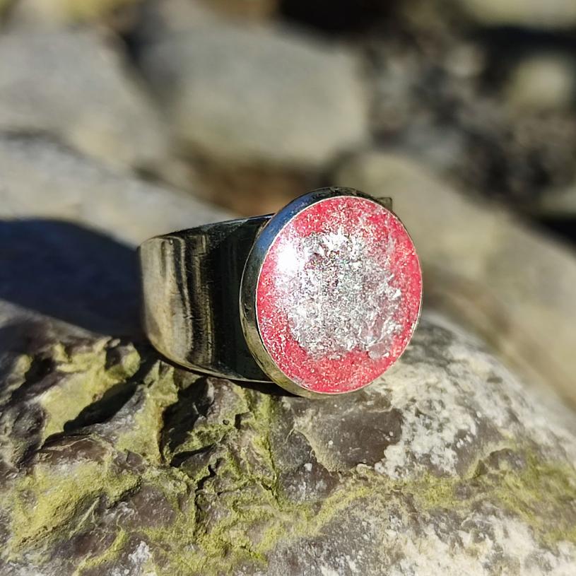 Bague Homme Unique | Pigment Rouge Feuille et Poudre d'Argent