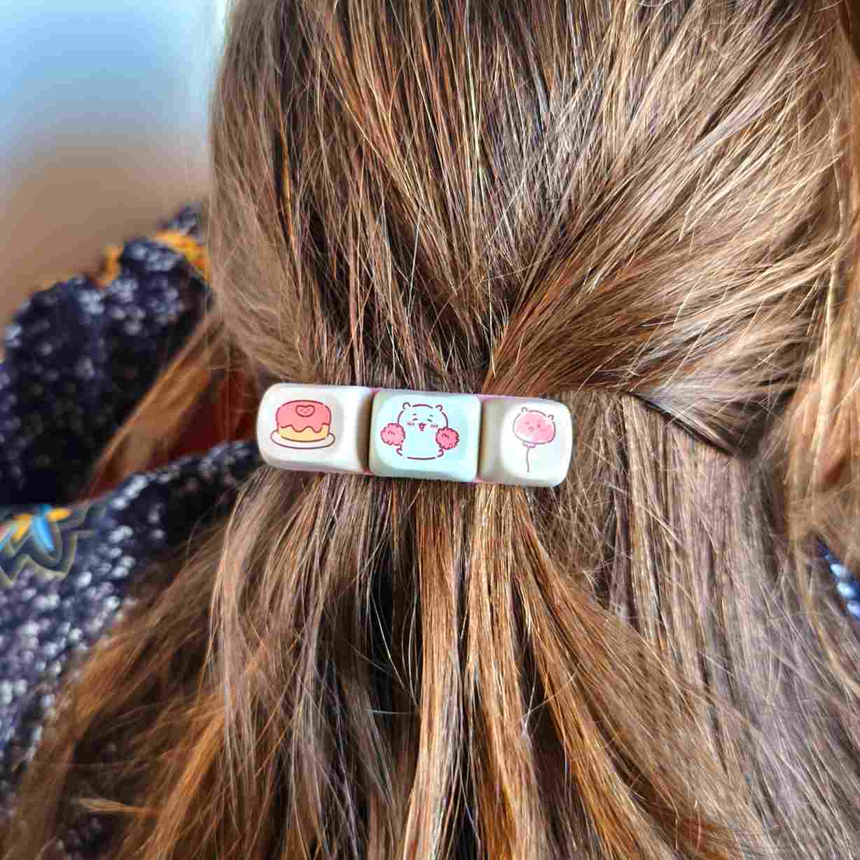 Ourson Kawaii “Gâteau & Ballon” | Barrette GEEK