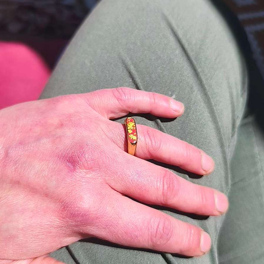 bague rouge ellipse feuille or 24 carats Maroussia Bijou