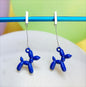 Boucles d'oreilles chien ballon argentées bleu vue 1