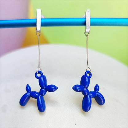 Boucles d'oreilles chien ballon argentées bleu vue 2