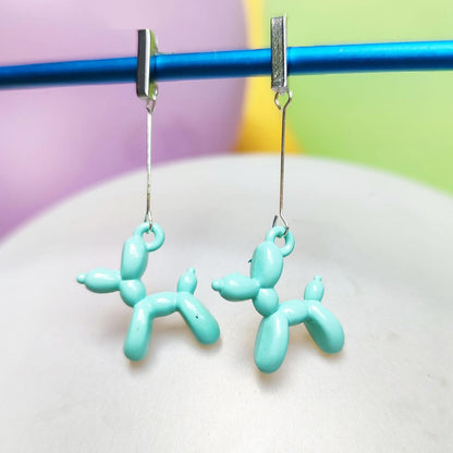 Boucles d'oreilles chien ballon argentées turquoise clair vue 1