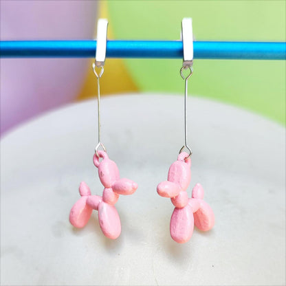 Boucles d'oreilles chien ballon argentées rose clair vue 2