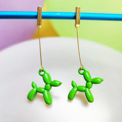 Boucles d'oreilles chien ballon dorées vert clair vue 2