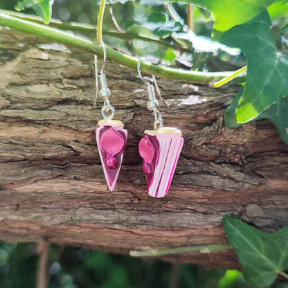 boucles d'oreilles part de gâteau et pétale de fleur vue 2