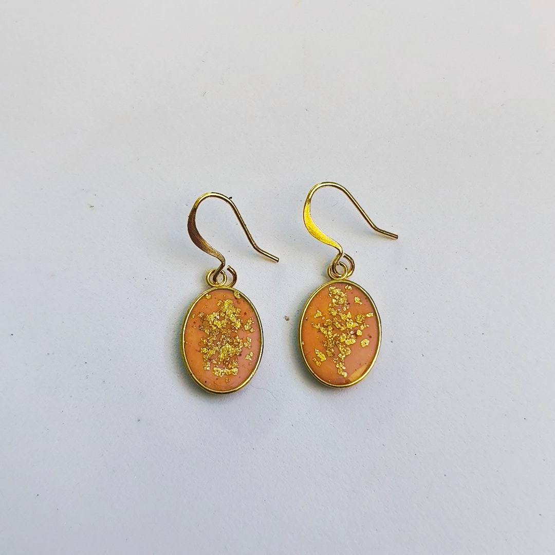 Boucles d’Oreilles “Éclat du Jour” – Ovales corail en or 14k et 18k