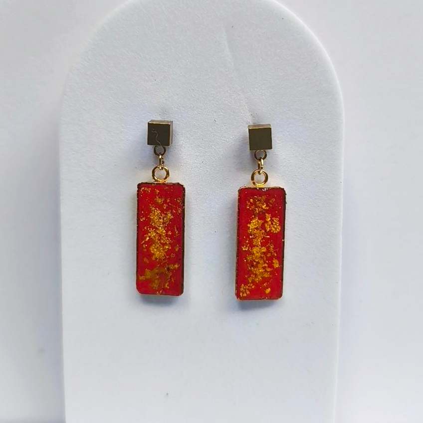 Boucles d’oreilles rouges rectangulaires 