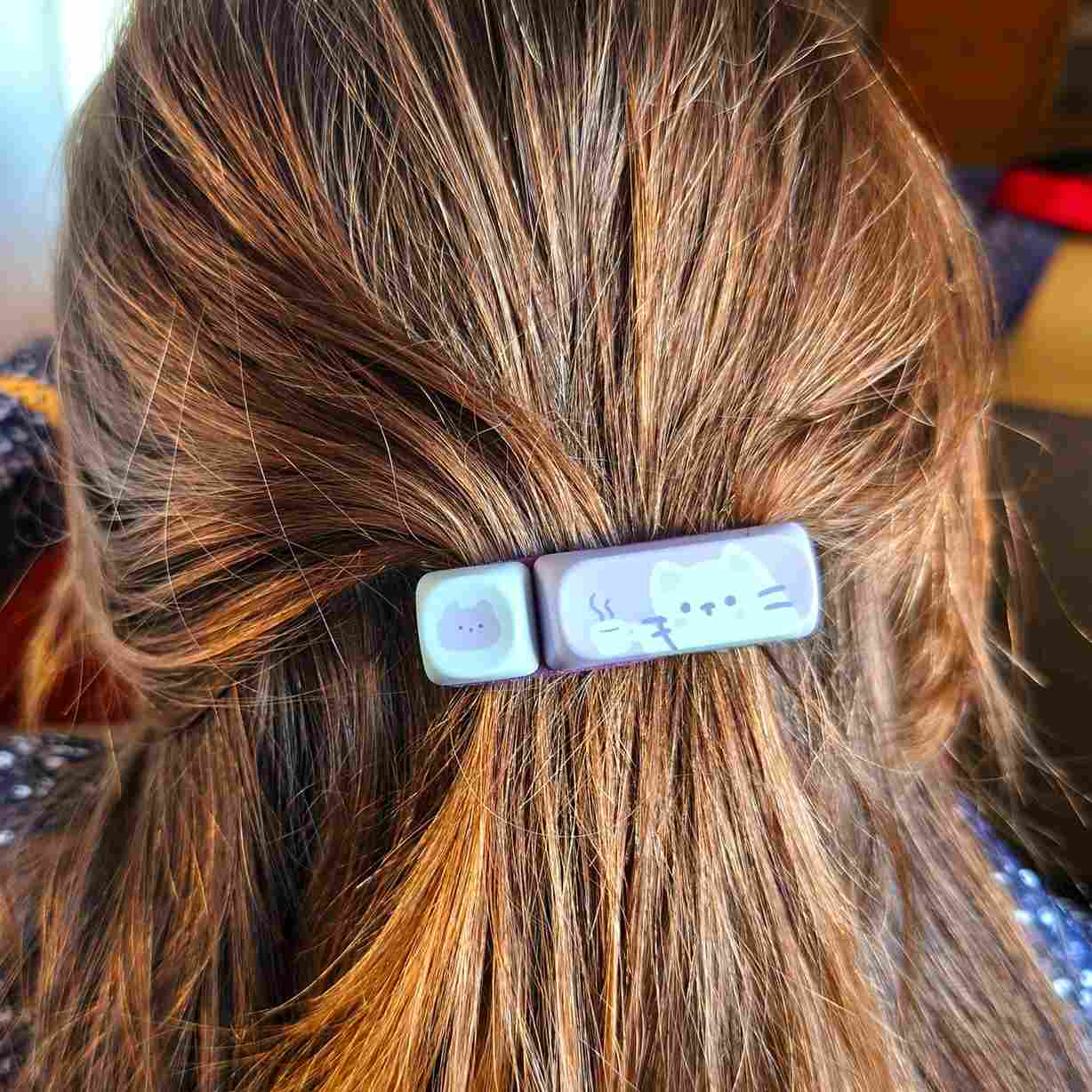 Chat Blanc & Tasse de Café | Barrette GEEK