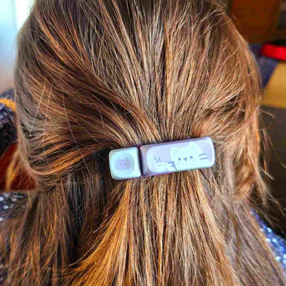 Chat Blanc & Tasse de Café | Barrette GEEK