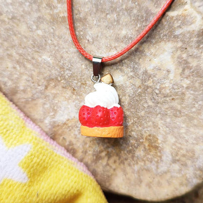 collier tartelette aux fraises vue 2