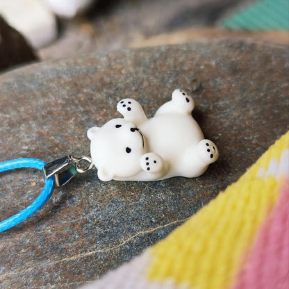 Collier Ours Blanc couché vue 2