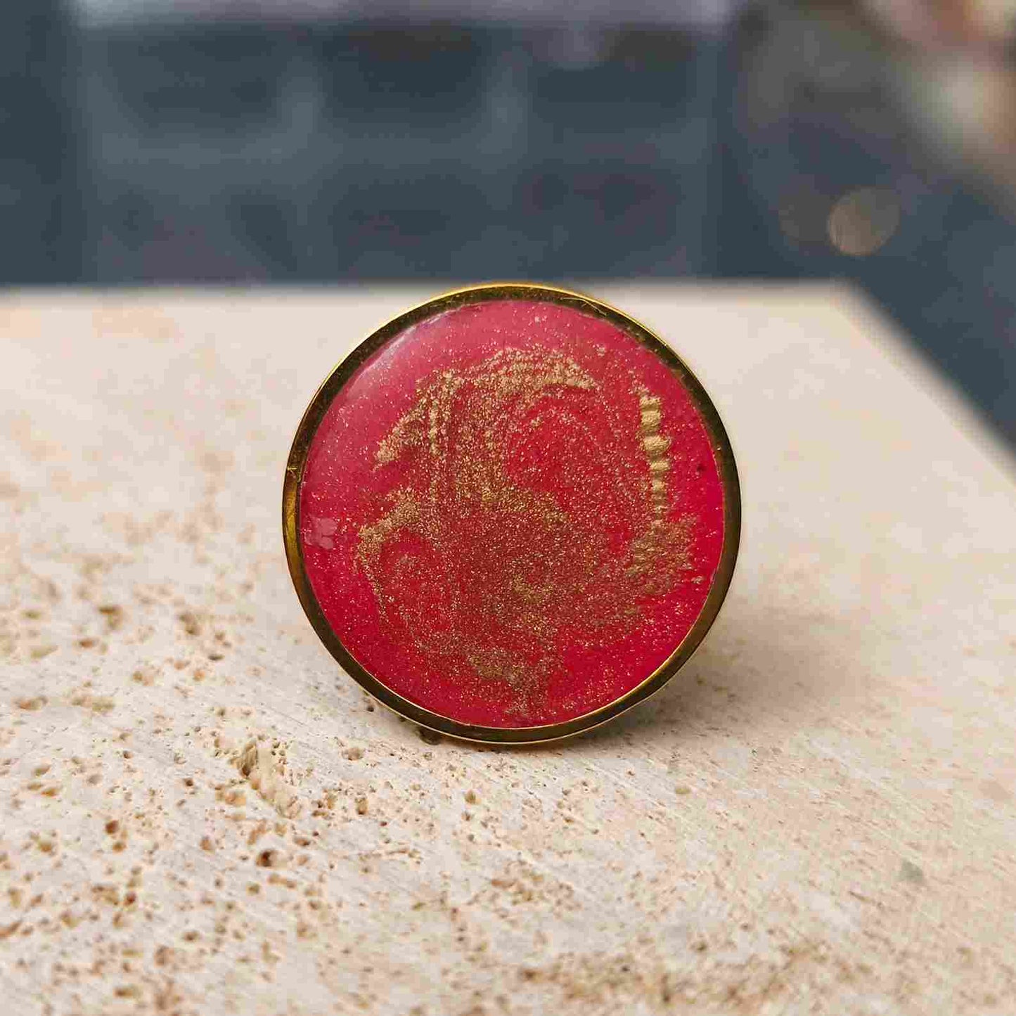 Création unique Made in France - bague ronde Rouge Mystique
