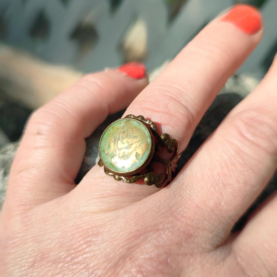 Bague Art Nouveau Verte et Bronze Laiton Unique | Maroussia Bijou vue 4