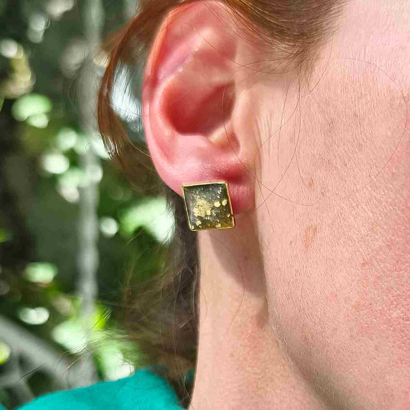 puces oreilles carré or portées